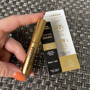Grande Cosmetics black intense thickening mascara